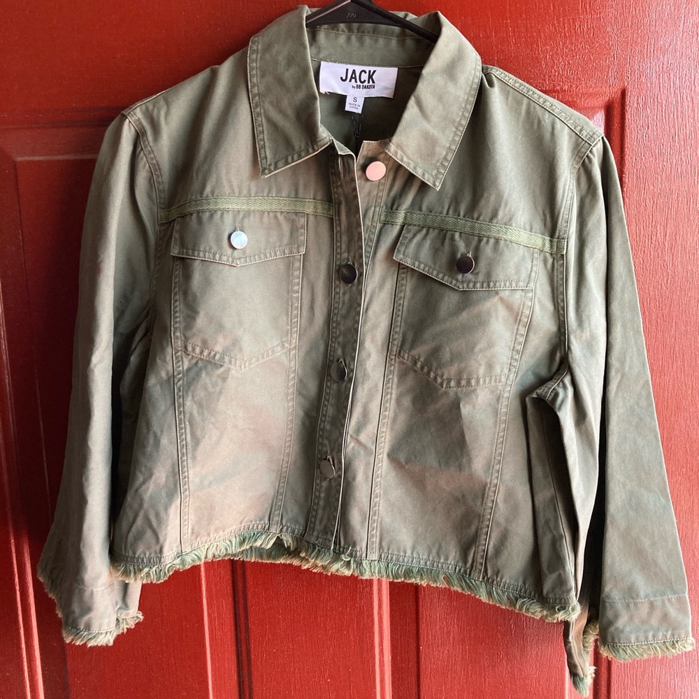Crop denim jacket